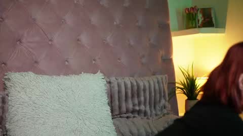  Maia  online show from 04-13-26, 09:42