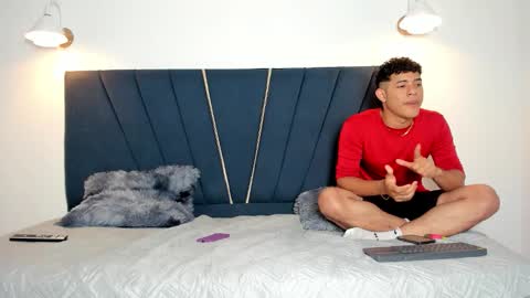 Snapshot of maicol_cum23 chatting on 11-12-25, 01:28 maicol_cum23 online show from 11-12-25, 01:28