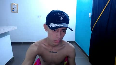 Snapshot of maicol_gomez chatting on 04-10-26, 11:48 maicol online show from 04-10-26, 11:48