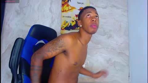 Snapshot of maicoljorda1 chatting on 10-11-25, 11:42 maicoljorda1 online show from 10-11-25, 11:42