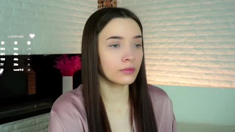 Snapshot of maidabuoy chatting on 01-14-25, 01:15 Lucy online show from 01-14-25, 01:15