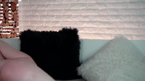 Snapshot of maidabuoy chatting on 01-15-25, 04:25 Lucy online show from 01-15-25, 04:25