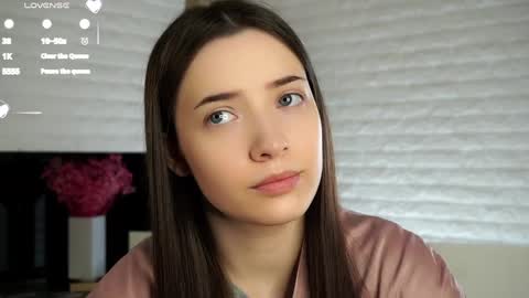 Snapshot of maidabuoy chatting on 01-21-25, 01:18 Lucy online show from 01-21-25, 01:18