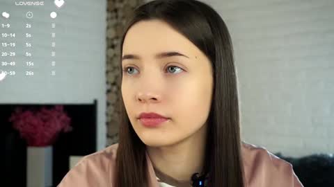 Snapshot of maidabuoy chatting on 01-24-25, 01:13 Lucy online show from 01-24-25, 01:13