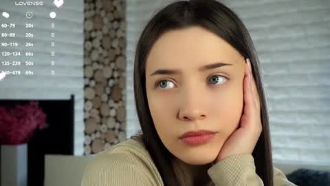 Snapshot of maidabuoy chatting on 01-25-25, 01:10 Lucy online show from 01-25-25, 01:10