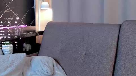 Snapshot of maidabuoy chatting on 02-24-25, 07:30 Lucy online show from 02-24-25, 07:30