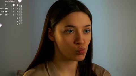 Snapshot of maidabuoy chatting on 03-07-25, 04:35 Lucy online show from 03-07-25, 04:35