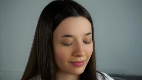 Snapshot of maidabuoy chatting on 03-11-25, 07:15 Lucy online show from 03-11-25, 07:15