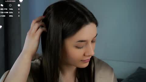 Snapshot of maidabuoy chatting on 03-12-25, 07:46 Lucy online show from 03-12-25, 07:46