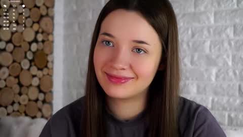 Snapshot of maidabuoy chatting on 09-11-25, 02:44 Lucy online show from 09-11-25, 02:44