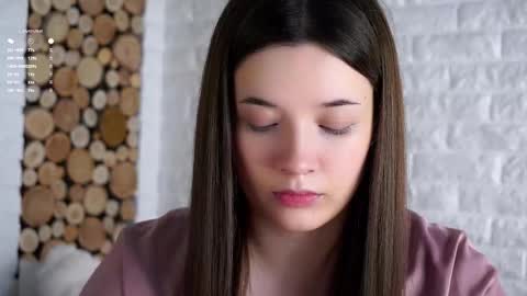 Snapshot of maidabuoy chatting on 09-19-25, 01:40 Lucy online show from 09-19-25, 01:40