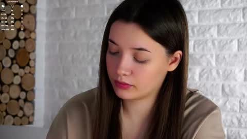 Snapshot of maidabuoy chatting on 10-17-25, 01:31 Lucy online show from 10-17-25, 01:31