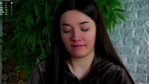 Lucy online show from 03-31-26, 12:23