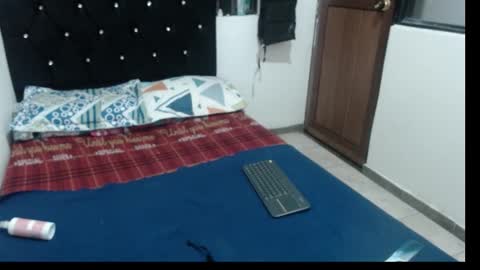 maidy_19 online show from 10-09-25, 09:13