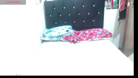 maidy_19 online show from 10-17-25, 02:26