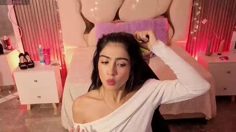 maiily_tay online show from 02-07-26, 11:47