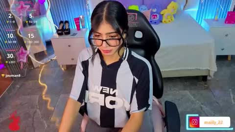 maiily_tay online show from 03-13-26, 12:56