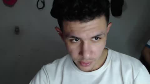 Snapshot of maikjameshot chatting on 11-23-25, 03:17 maikjameshot online show from 11-23-25, 03:17