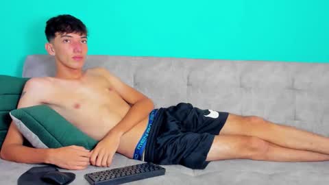 Maikol online show from 09-11-25, 12:27