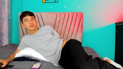 Maikol online show from 03-15-26, 12:22