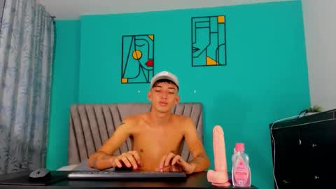 Maikol online show from 04-08-26, 12:27