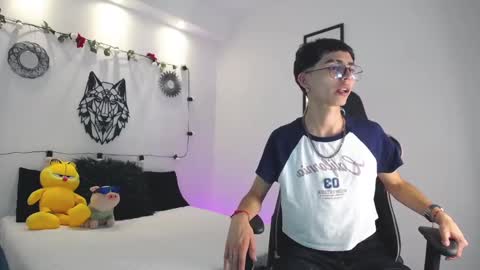 Maiky Cooper online show from 02-20-25, 06:13