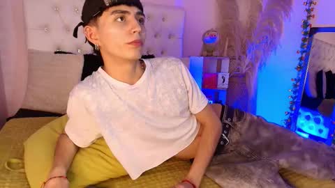 Maiky Cooper online show from 10-16-25, 07:48