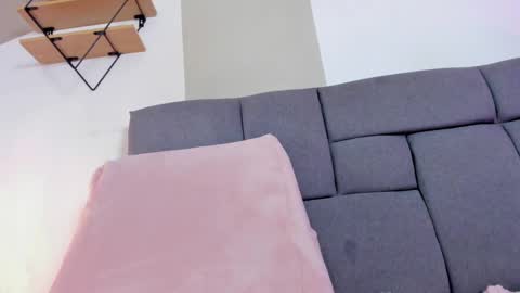 Snapshot of mailin18 chatting on 02-15-25, 03:31 Mailin online show from 02-15-25, 03:31