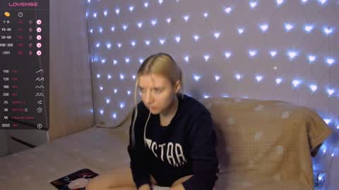 Your kitty online show from 03-08-25, 03:45