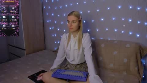 Your kitty online show from 02-05-26, 04:11