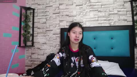 Snapshot of maily_can chatting on 09-25-25, 12:31  MAILY CAN  online show from 09-25-25, 12:31