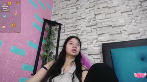 Snapshot of maily_can chatting on 10-10-25, 12:59  MAILY CAN  online show from 10-10-25, 12:59