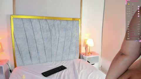 Maria  conexion 1030 pm to 5 am colombia online show from 01-05-25, 04:58