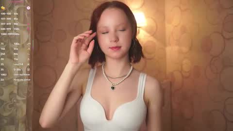 Maisie online show from 11-21-25, 03:44