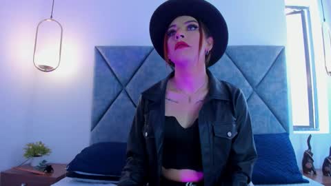 Snapshot of maiskeenzamara chatting on 12-01-25, 02:55 Zamara.... online show from 12-01-25, 02:55