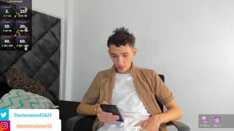 Maison Davis online show from 01-11-25, 10:18