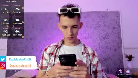 Maison Davis online show from 02-10-25, 10:09