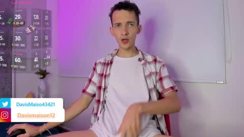 Maison Davis online show from 03-12-25, 10:17