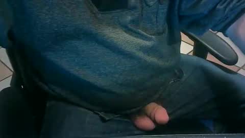 Snapshot of maitai42 chatting on 12-24-24, 01:27 Maitai42 online show from 12-24-24, 01:27