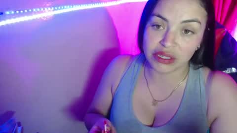 Snapshot of maitte_22 chatting on 12-27-24, 03:20 Hello friends Im on another account    online show from 12-27-24, 03:20