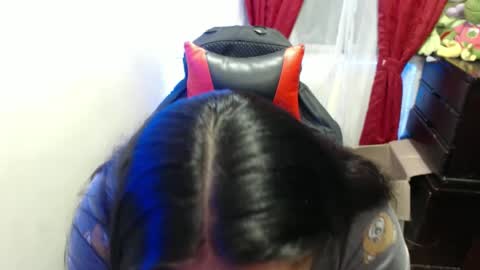 Snapshot of maitte_22 chatting on 01-11-25, 04:38 Hello friends Im on another account    online show from 01-11-25, 04:38