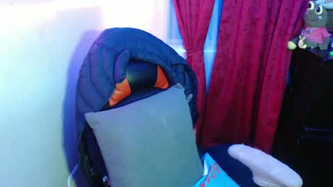 Snapshot of maitte_22 chatting on 02-13-25, 05:16 Hello friends Im on another account    online show from 02-13-25, 05:16