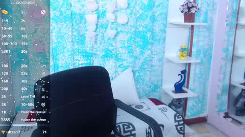 Snapshot of maja_bloom chatting on 01-17-25, 03:11 Maja online show from 01-17-25, 03:11