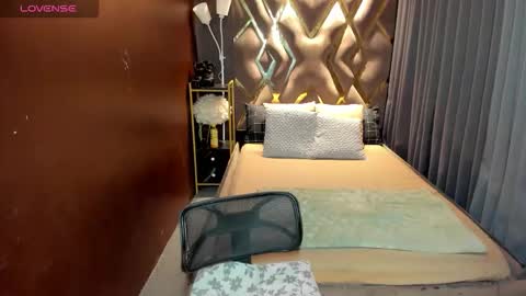 Patty Grey online show from 11-04-25, 07:24