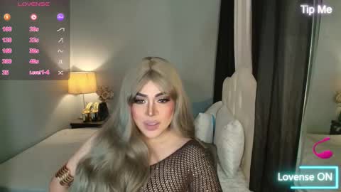 Snapshot of majestydannaxx chatting on 11-21-25, 06:23 majestydannaxx online show from 11-21-25, 06:23