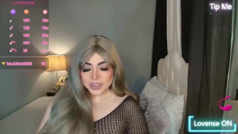 Snapshot of majestydannaxx chatting on 11-26-25, 03:51 majestydannaxx online show from 11-26-25, 03:51