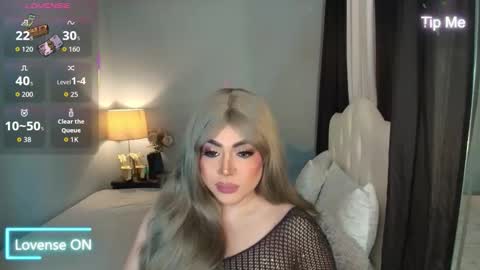 Snapshot of majestydannaxx chatting on 12-05-25, 04:10 majestydannaxx online show from 12-05-25, 04:10