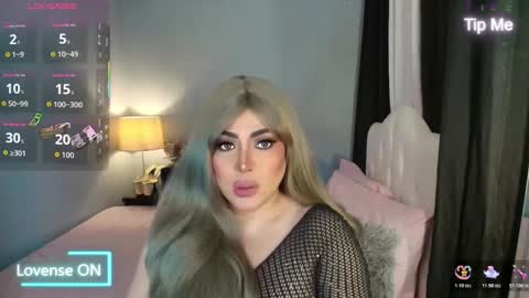 Snapshot of majestydannaxx chatting on 12-17-25, 03:12 majestydannaxx online show from 12-17-25, 03:12