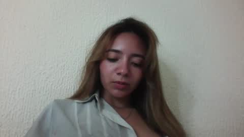 Snapshot of majo_gomezz chatting on 09-30-25, 01:10 majo_gomezz online show from 09-30-25, 01:10
