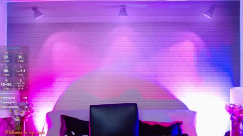 Snapshot of makarena_medina chatting on 01-25-25, 02:47 Makarena  online show from 01-25-25, 02:47